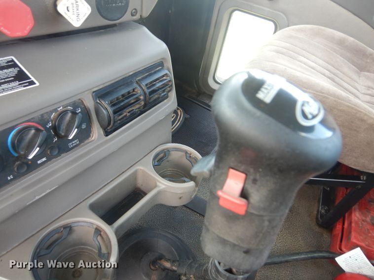 image for item JI9415 2006 Mack CH600  semi truck