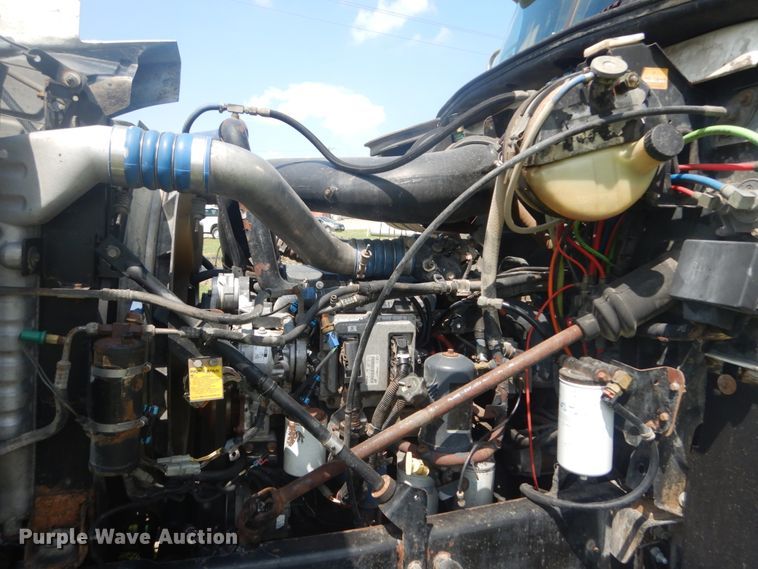 image for item JI9415 2006 Mack CH600  semi truck