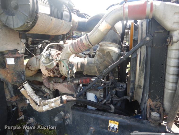 image for item JI9415 2006 Mack CH600  semi truck