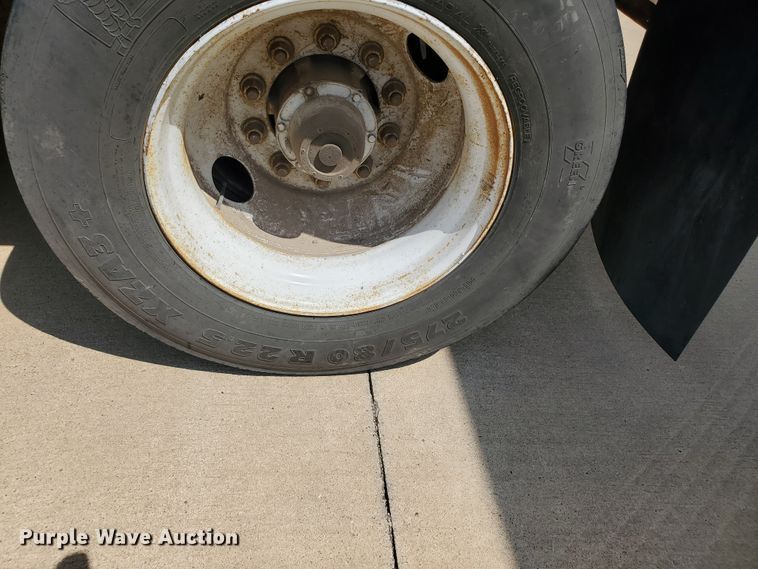 image for item JM9523 2000 Wabash National  dry van trailer