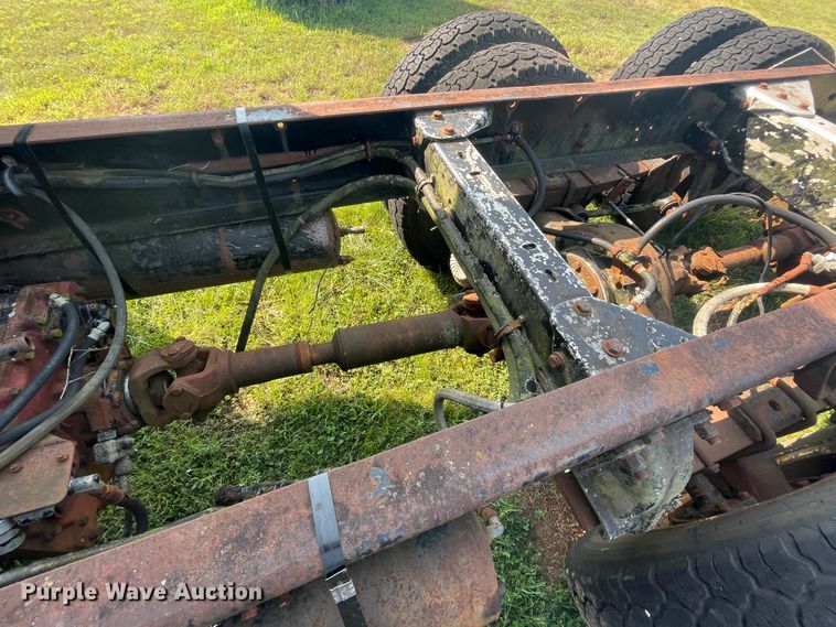 image for item JQ9618 1977 Kenworth KI00C  semi truck