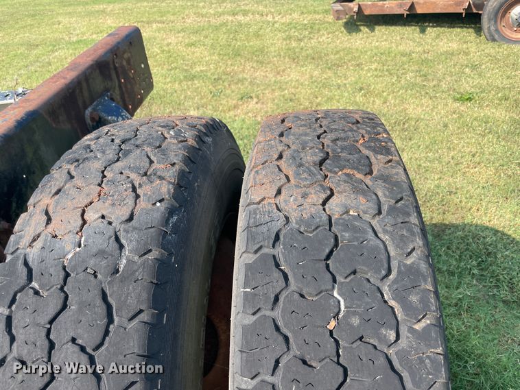 image for item JQ9618 1977 Kenworth KI00C  semi truck