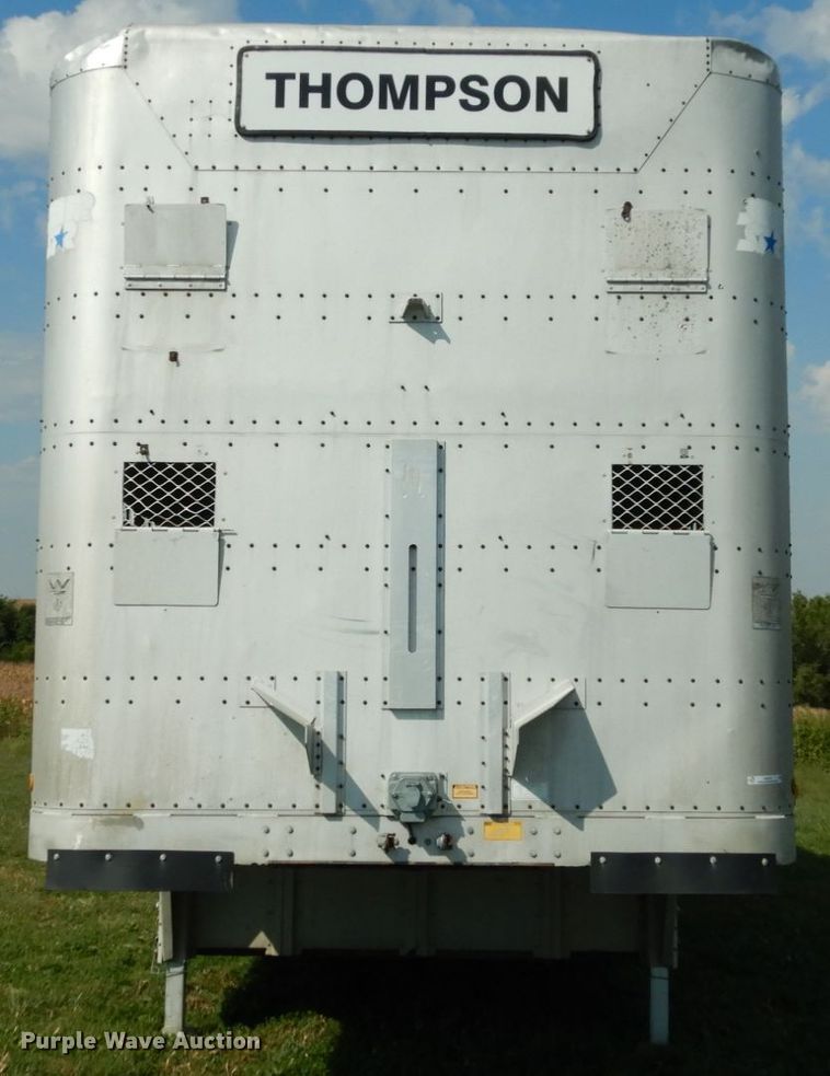 image for item KI9579 1988 Wilson  livestock trailer