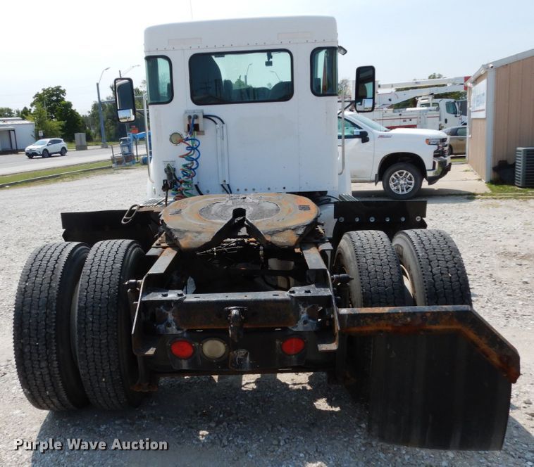 image for item KI9595 2005 Kenworth T300  semi truck