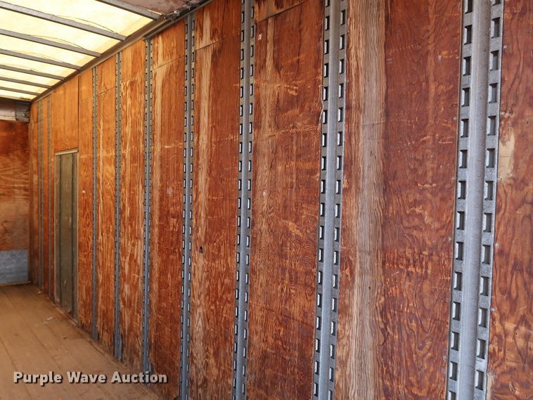 image for item KQ9744 1996 International 4900  box truck