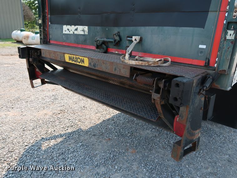 image for item KQ9744 1996 International 4900  box truck