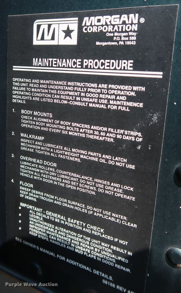 image for item KQ9744 1996 International 4900  box truck