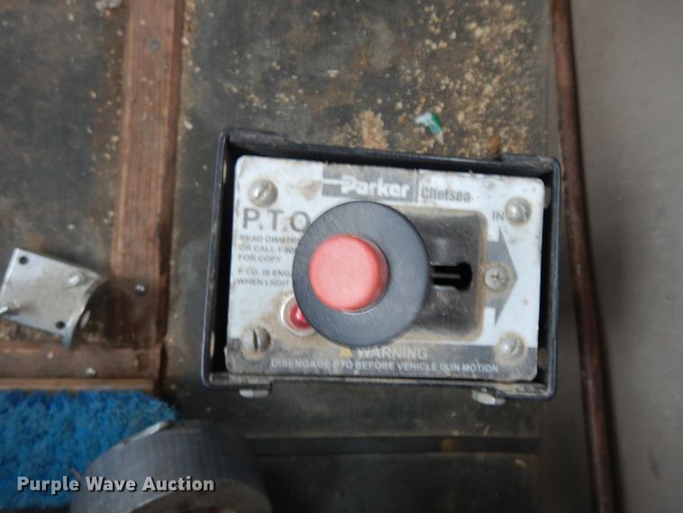 image for item KU9214 2007 International 9400i  semi truck