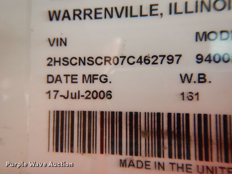 image for item KU9214 2007 International 9400i  semi truck