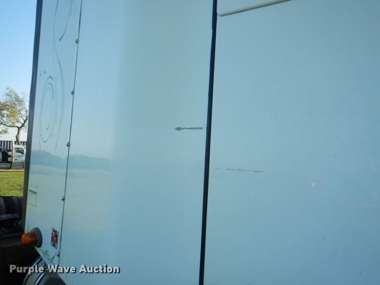 image for item KW9787 2010 Freightliner Century Class ST120  semi truck