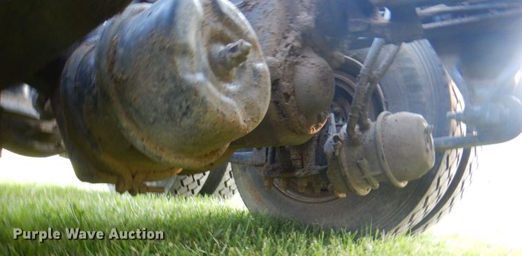 image for item KW9787 2010 Freightliner Century Class ST120  semi truck