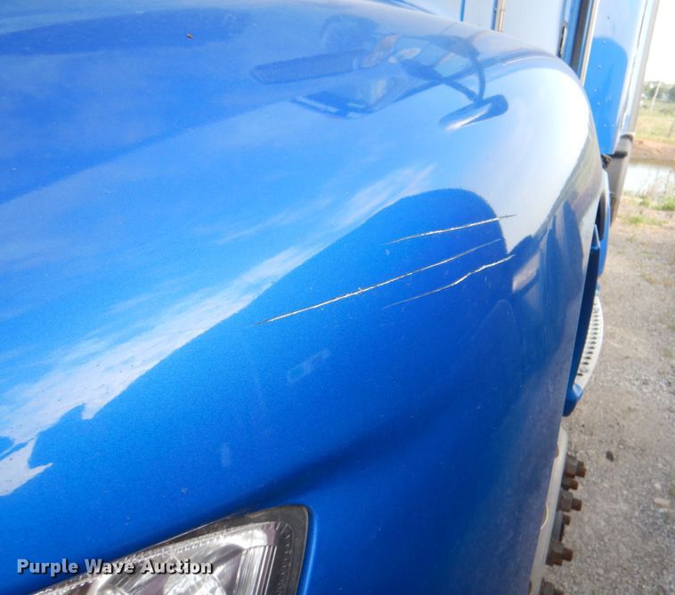 image for item KW9874 2016 Kenworth T660  semi truck