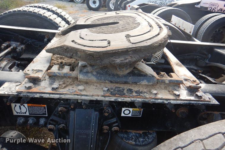 image for item KW9874 2016 Kenworth T660  semi truck