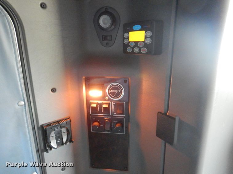 image for item KW9874 2016 Kenworth T660  semi truck