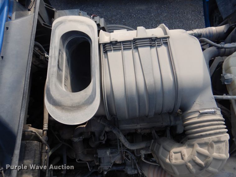 image for item KW9874 2016 Kenworth T660  semi truck