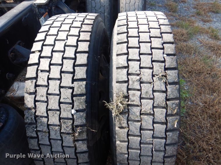 image for item KW9874 2016 Kenworth T660  semi truck