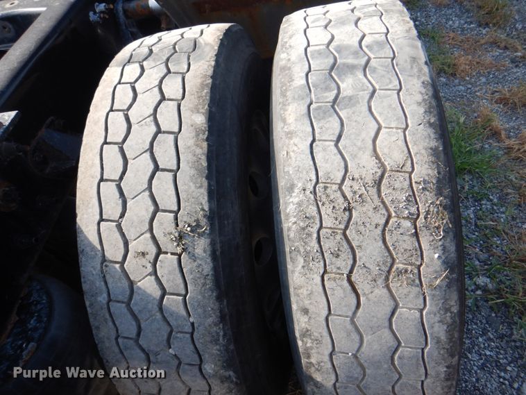 image for item KW9874 2016 Kenworth T660  semi truck