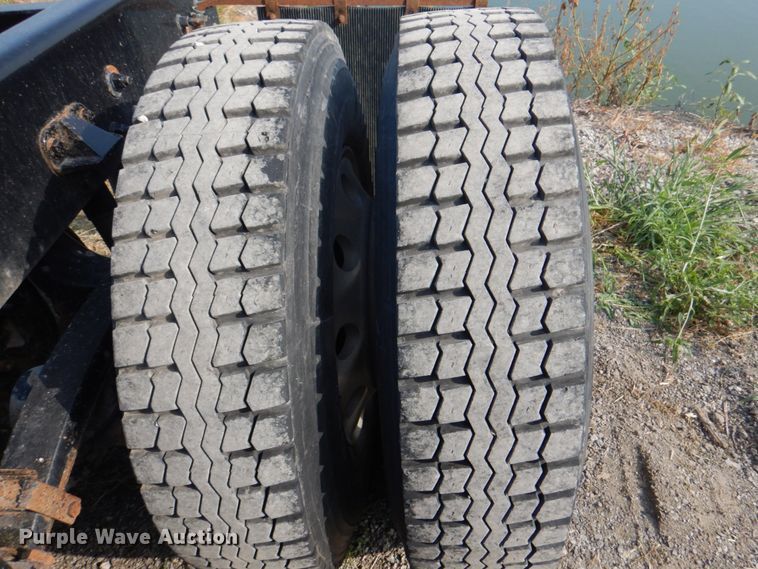 image for item KW9874 2016 Kenworth T660  semi truck