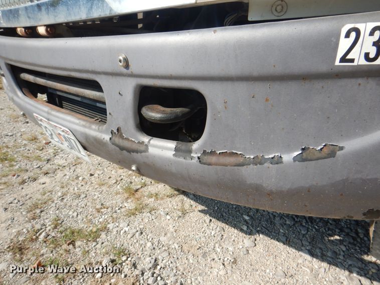 image for item KX9386 2006 International 4300  flatbed truck