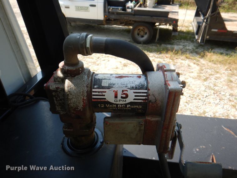 image for item KX9386 2006 International 4300  flatbed truck