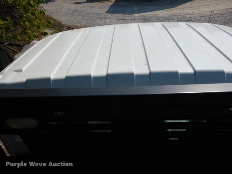 image for item KX9386 2006 International 4300  flatbed truck