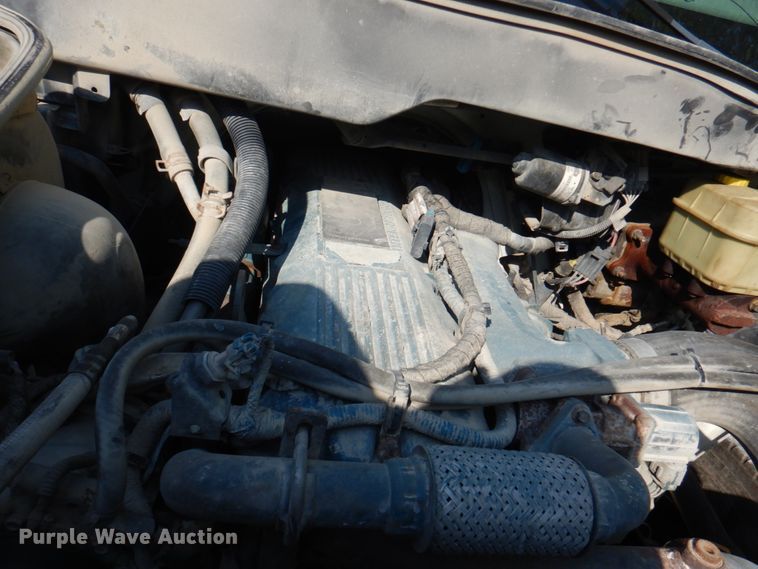 image for item KX9386 2006 International 4300  flatbed truck