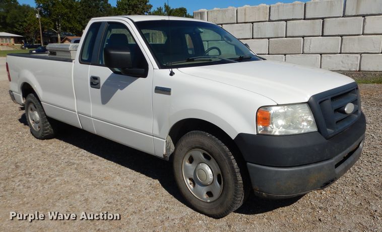 image for item DL3043 2007 Ford F150 XL  pickup truck