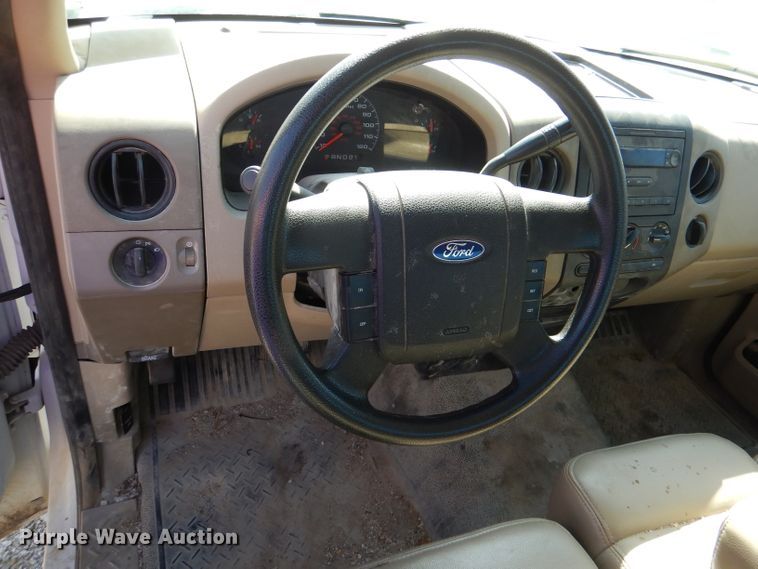 image for item DL3043 2007 Ford F150 XL  pickup truck