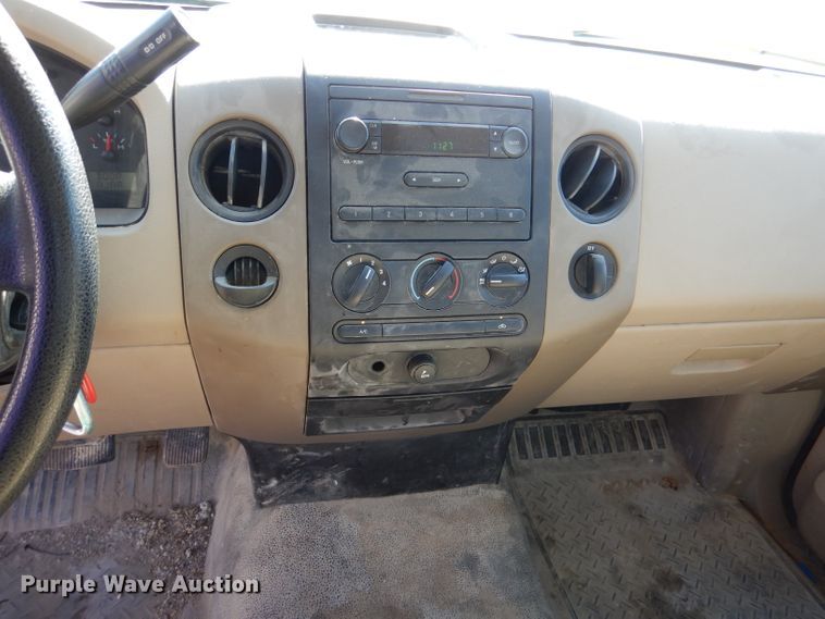 image for item DL3043 2007 Ford F150 XL  pickup truck