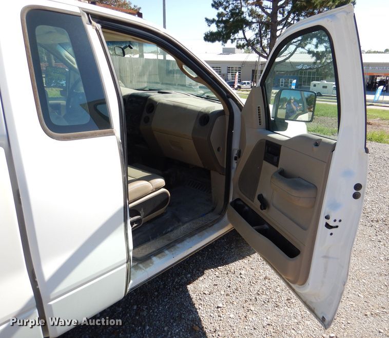 image for item DL3043 2007 Ford F150 XL  pickup truck