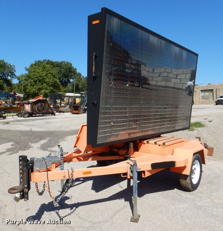 image for item DL3045 2009 Ver-Mac PCMS1210 message board trailer