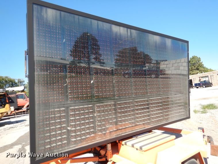 image for item DL3045 2009 Ver-Mac PCMS1210 message board trailer