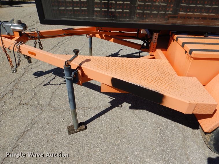 image for item DL3045 2009 Ver-Mac PCMS1210 message board trailer