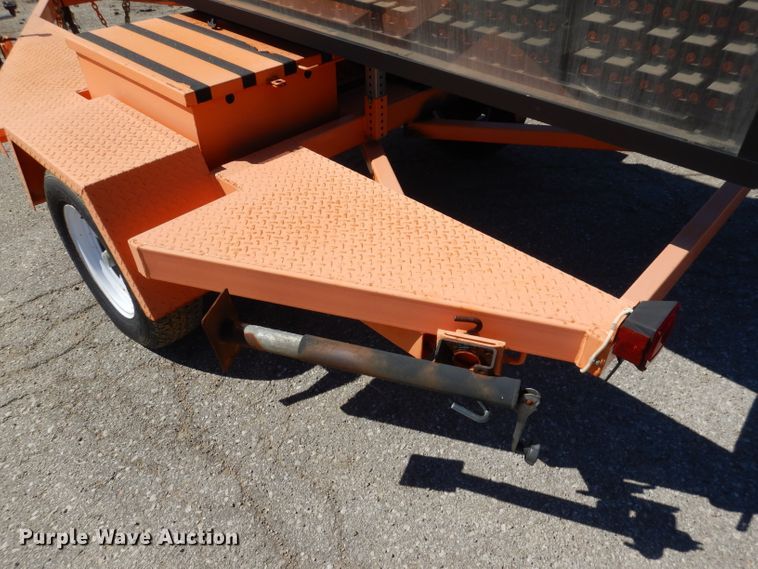 image for item DL3045 2009 Ver-Mac PCMS1210 message board trailer