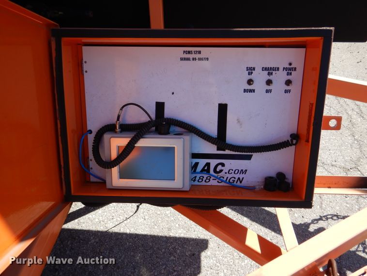 image for item DL3045 2009 Ver-Mac PCMS1210 message board trailer