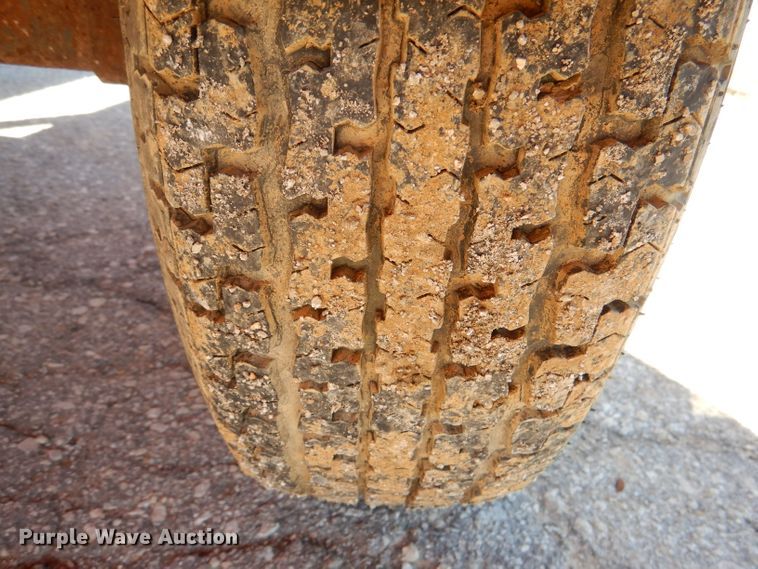 image for item DL3045 2009 Ver-Mac PCMS1210 message board trailer