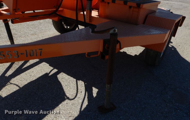 image for item DL3046 2007 Ver-Mac PCMS1210 message board trailer