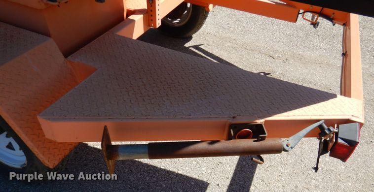 image for item DL3046 2007 Ver-Mac PCMS1210 message board trailer