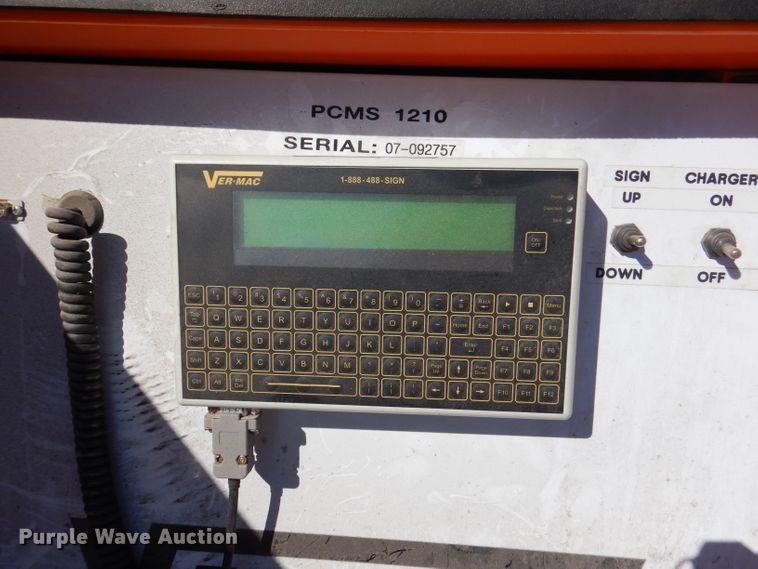 image for item DL3046 2007 Ver-Mac PCMS1210 message board trailer