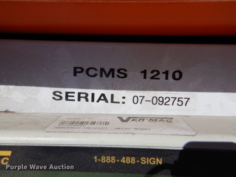 image for item DL3046 2007 Ver-Mac PCMS1210 message board trailer