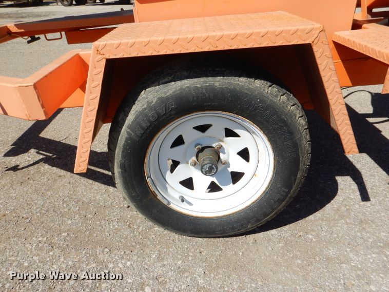 image for item DL3046 2007 Ver-Mac PCMS1210 message board trailer