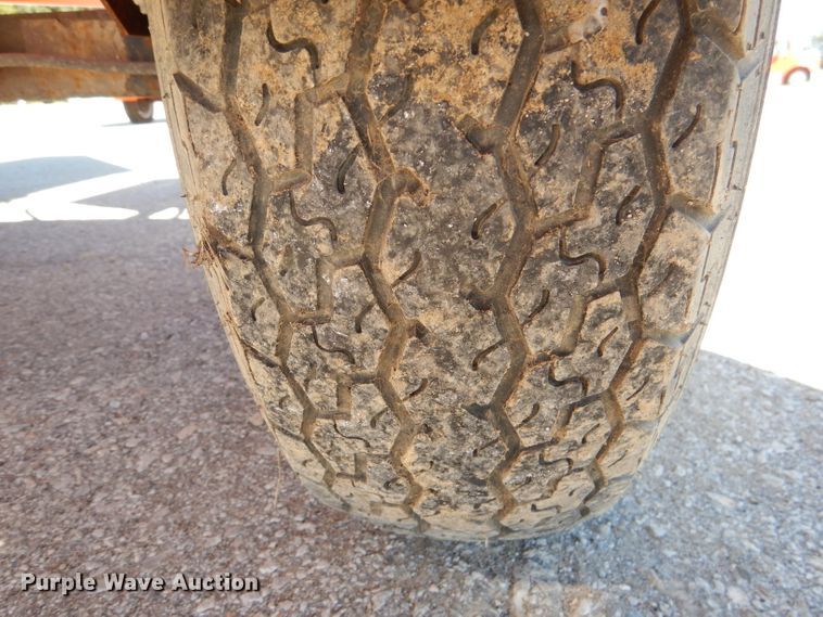 image for item DL3046 2007 Ver-Mac PCMS1210 message board trailer