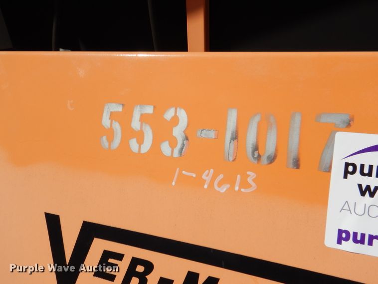 image for item DL3046 2007 Ver-Mac PCMS1210 message board trailer