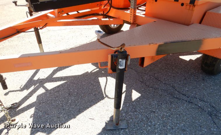 image for item DL3047 2009 Ver-Mac PCMS1210 message board trailer