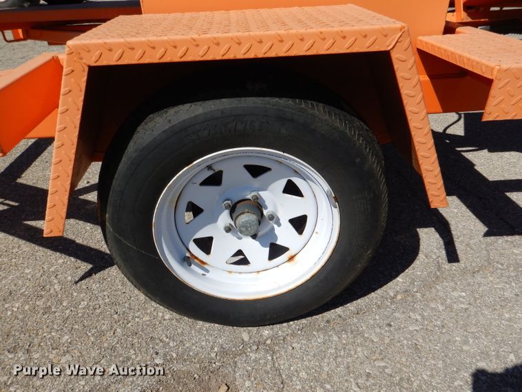 image for item DL3047 2009 Ver-Mac PCMS1210 message board trailer