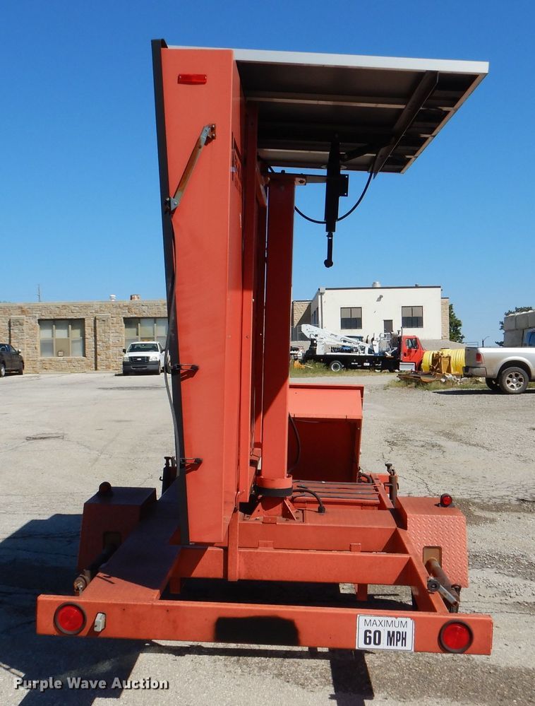 image for item DL3048 2006 Ver-Mac PCMS1210 message board trailer