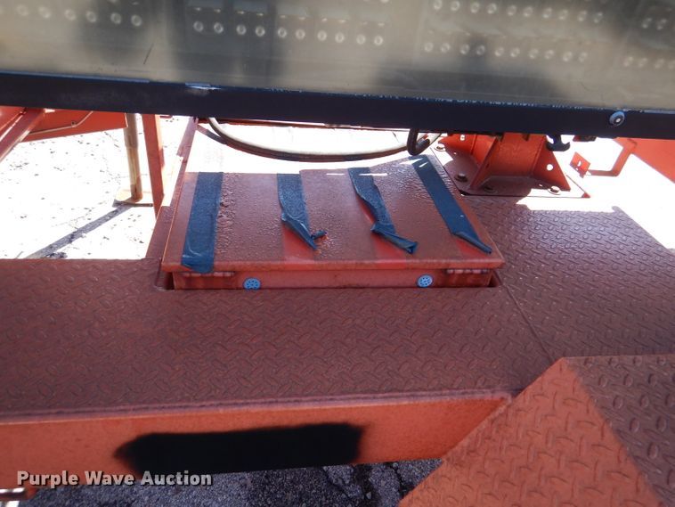 image for item DL3048 2006 Ver-Mac PCMS1210 message board trailer