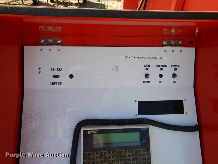 image for item DL3048 2006 Ver-Mac PCMS1210 message board trailer