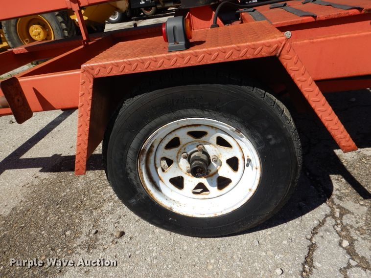 image for item DL3048 2006 Ver-Mac PCMS1210 message board trailer