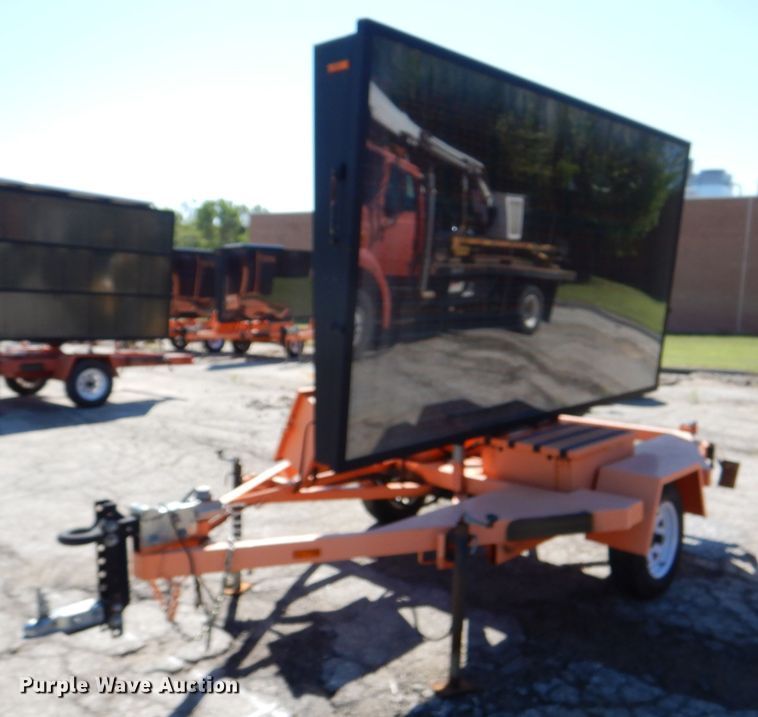 image for item DL3049 2009 Ver-Mac PCMS1210 message board trailer